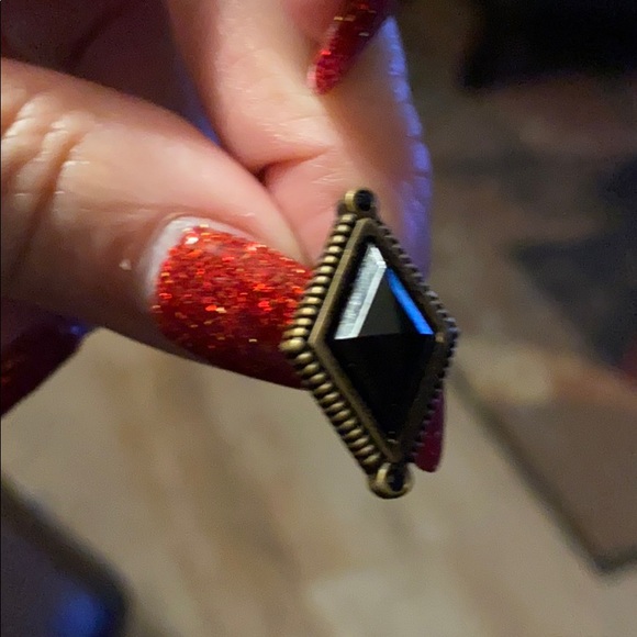 Myka black stone and brushed gold earrings - Picture 2 of 2